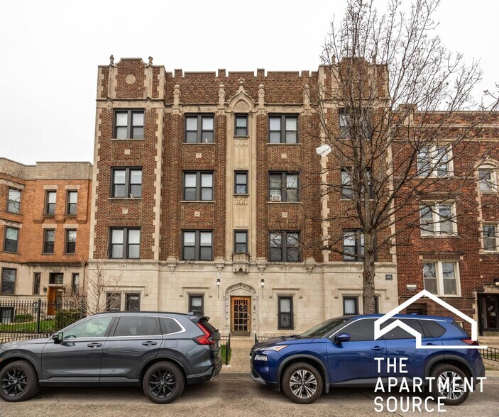 Building Photo - 948 W Cuyler Ave