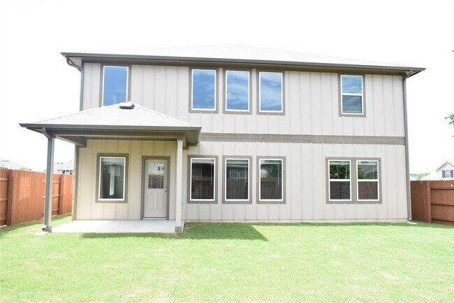 Building Photo - 2405 Ambling Trl