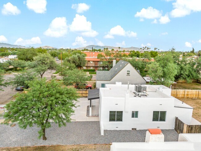 Building Photo - Sam Hughes New Home - Available for PRELEASE 2026!