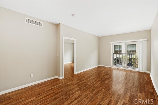 Building Photo - 450 J St