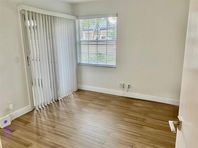 Building Photo - 5357 Buckhead Cir