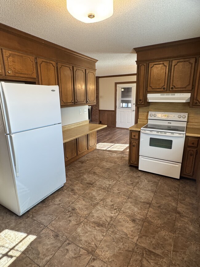 Building Photo - 3564 Mills Rd