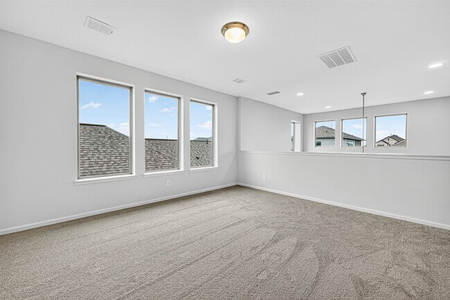 Building Photo - 5019 Bowen Pr Dr