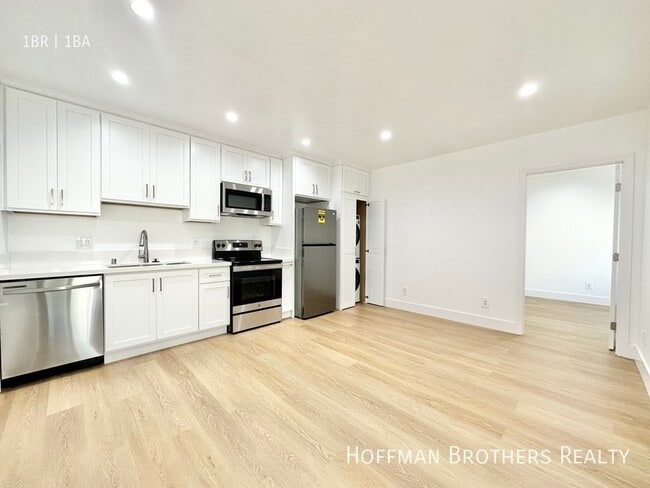 Building Photo - 3422 S Centinela Ave