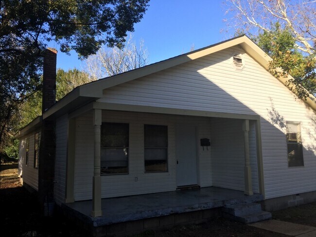 Primary Photo - Gulfport 3 Bedroom