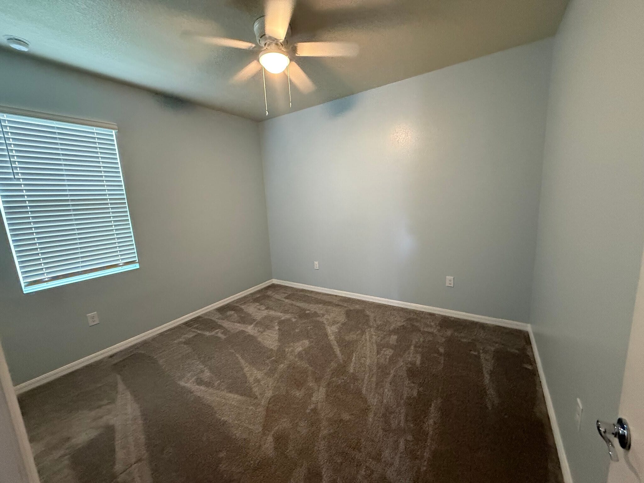 Building Photo - 12374 Eastpointe Dr