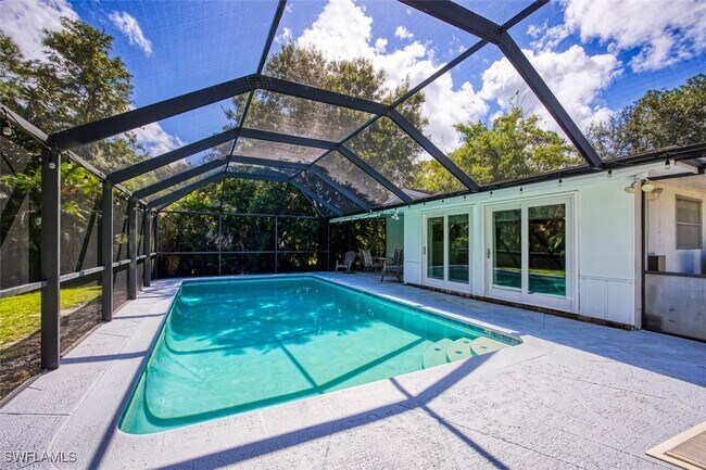 Building Photo - 4459 Flamingo Dr