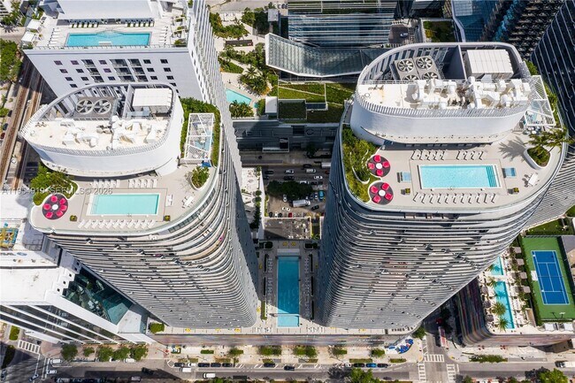 Building Photo - 45 SW 9th St