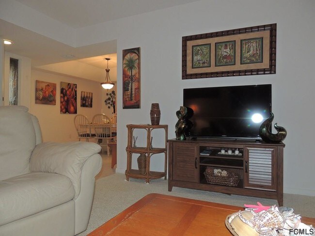 Building Photo - 13 Broadmore Cir