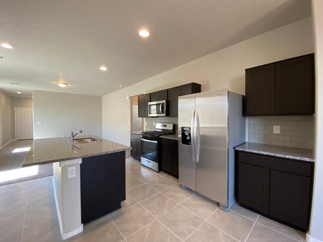 Building Photo - 4806 Mount Salas St NE