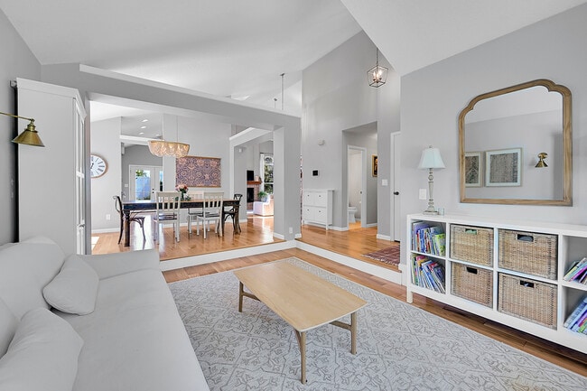 Building Photo - 14602 E Bellewood Pl