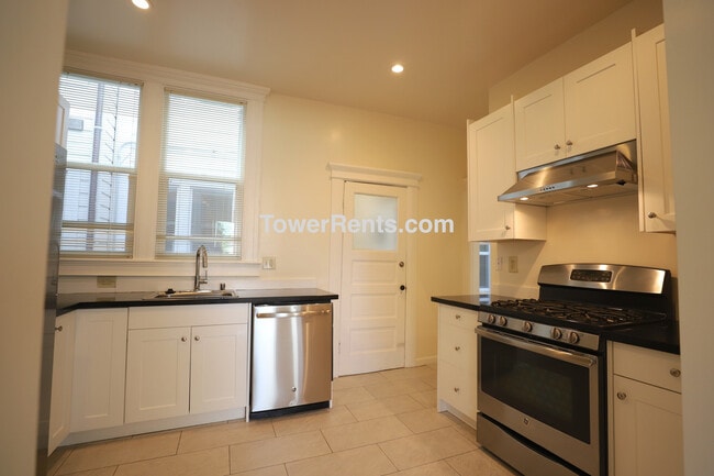 Building Photo - 309-311 Church Street