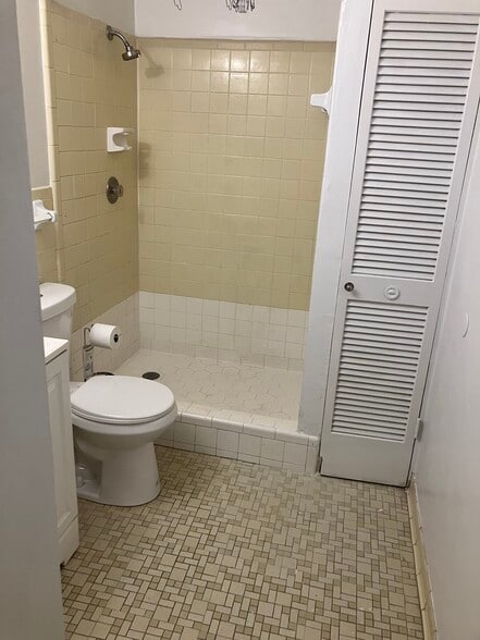 Building Photo - 2837 Sonora Dr