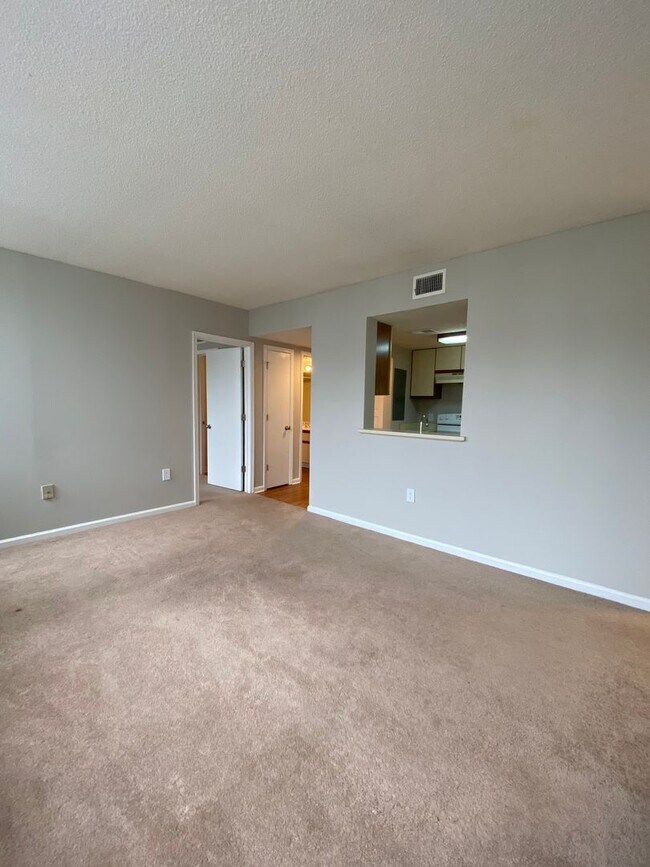 Building Photo - 1100 Wheat St