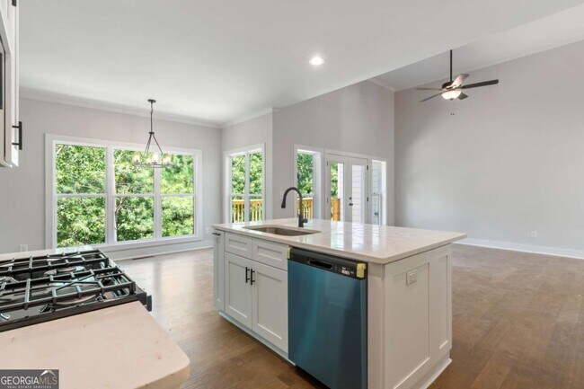 Building Photo - 400 Ansley Dr