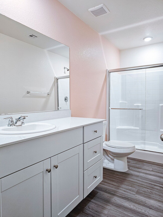 Building Photo - 444 Moonlight Cove Dr