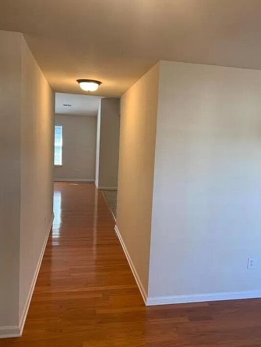 Building Photo - Charming 3 Bedroom Home in Simpsonville, S...