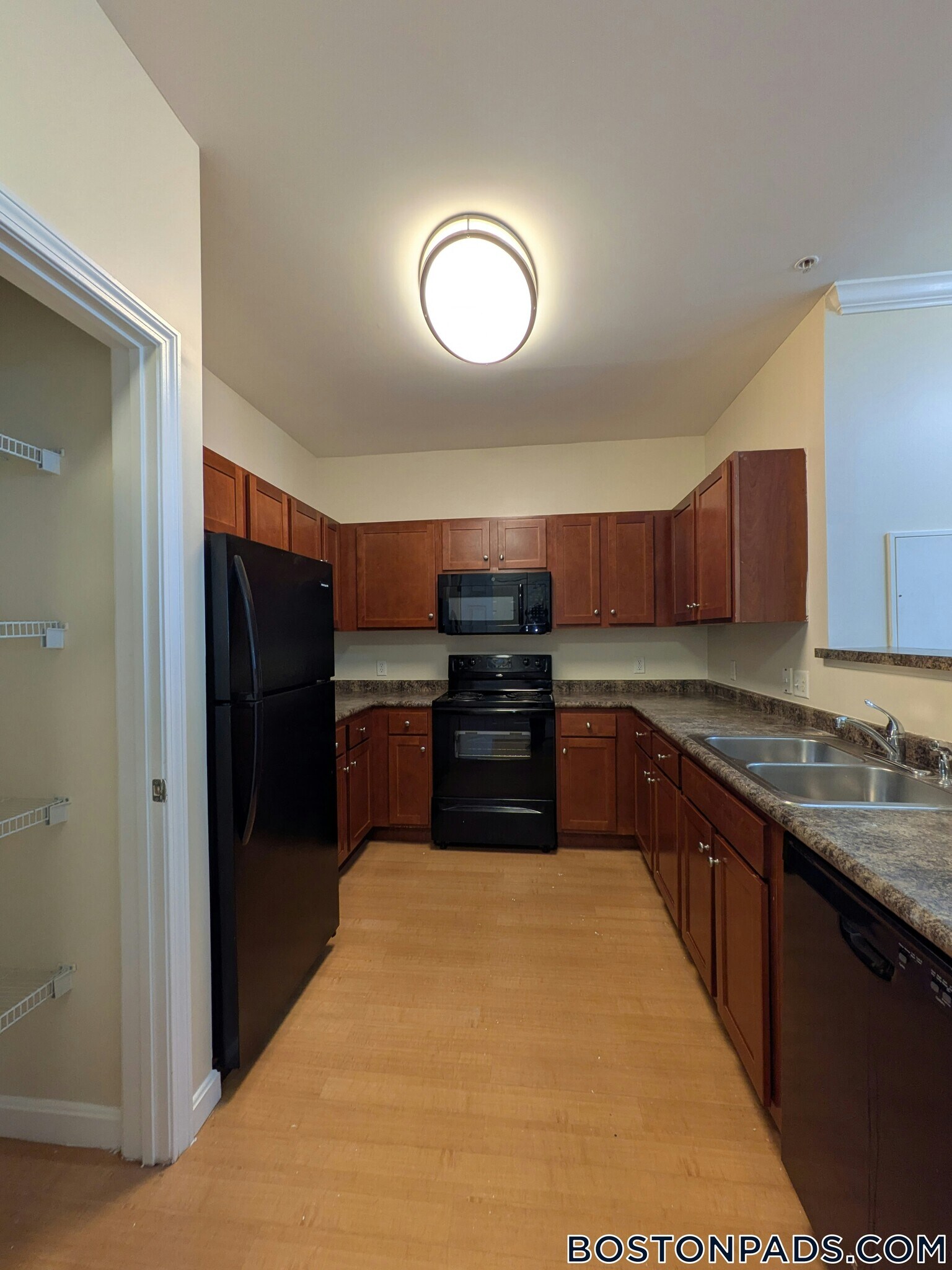 Building Photo - 311 Lowell St