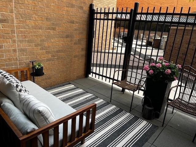 Building Photo - 20 NE 2nd St