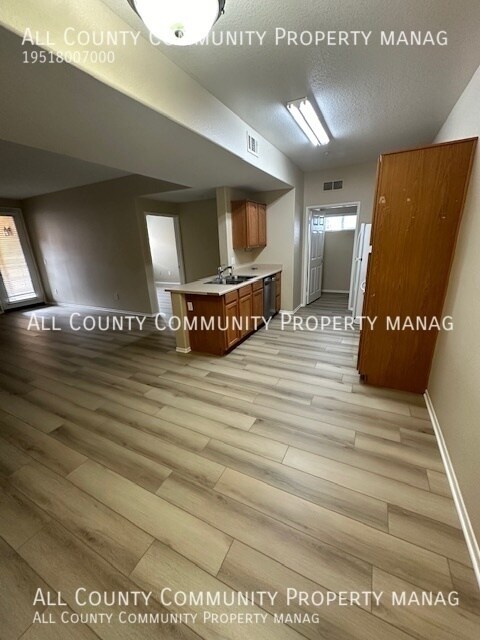 Building Photo - 41410 Juniper St