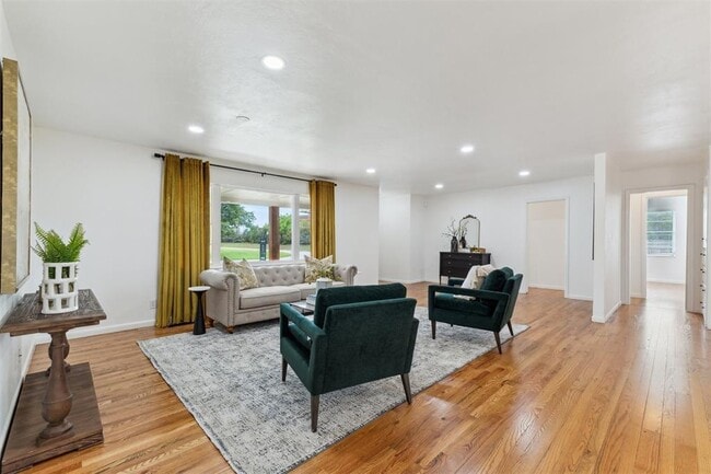 Building Photo - 6201 N Styll Rd