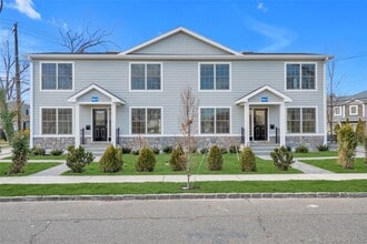 Building Photo - 1 Manhasset Ave