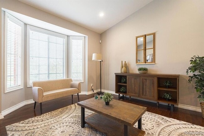 Building Photo - 4906 Stonehenge Dr