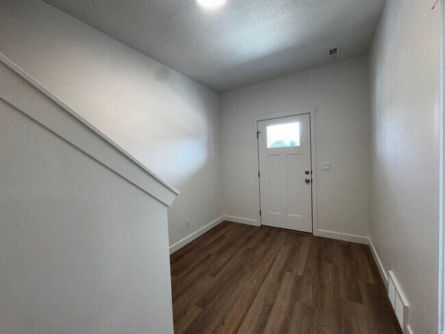 Building Photo - 1562 N 1875 W