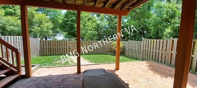 Building Photo - 6015 Keble Dr