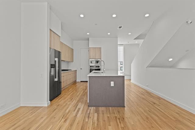 Building Photo - 4210 Delano Pl