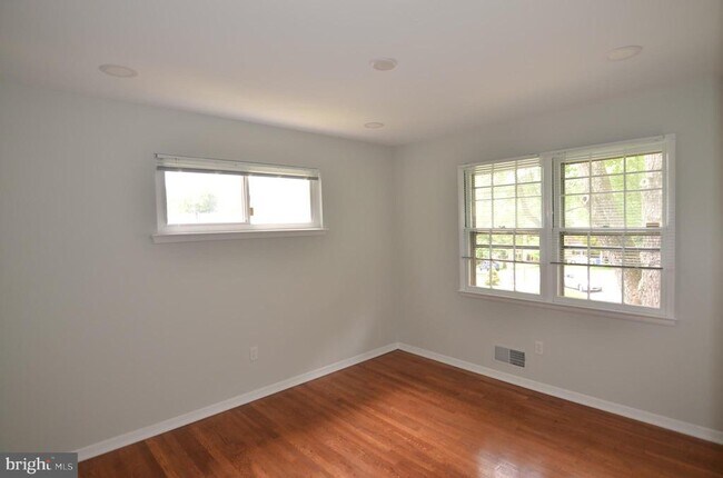 Building Photo - 14011 Eagle Ct