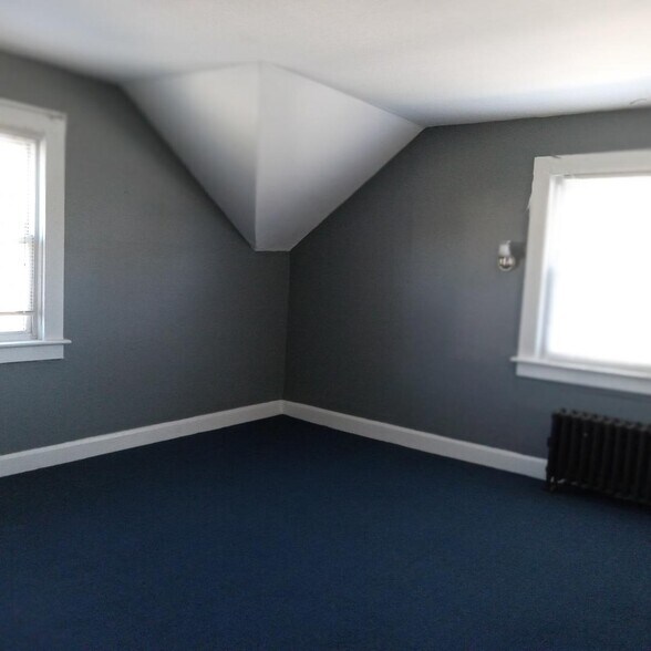 Building Photo - 25 Pecks Rd