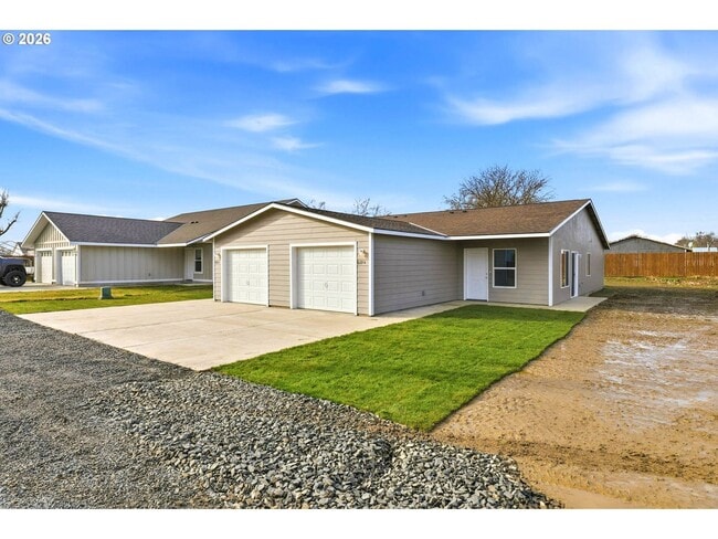 Building Photo - 610 N Earl St