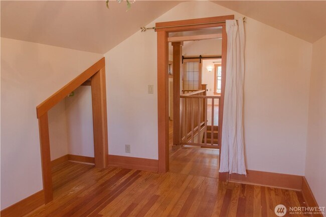 Building Photo - 119 26th Ave