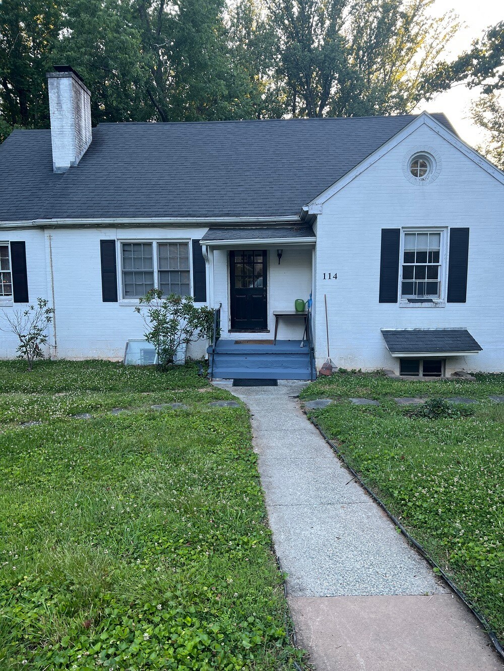 Building Photo - 114 Howard Dr