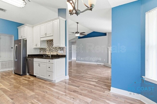 Building Photo - 14961 Greenwell Cir