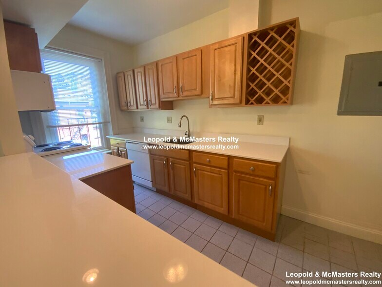 Building Photo - 380 Commonwealth Ave