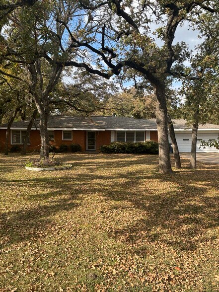 Building Photo - 4412 Idylwood Ln