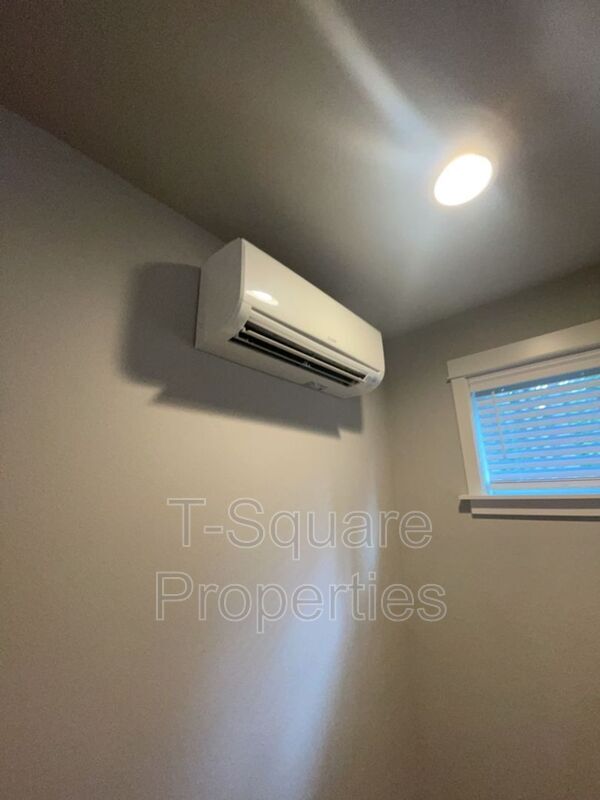 Building Photo - 19923 Cypress Way