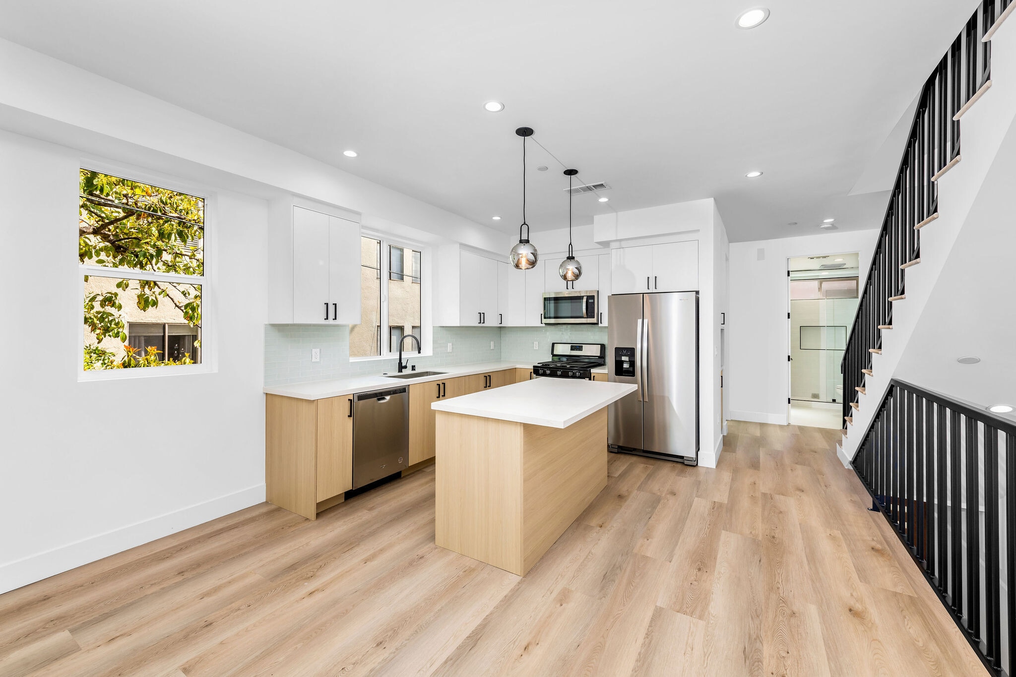 Building Photo - 4337 Dixie Canyon Ave