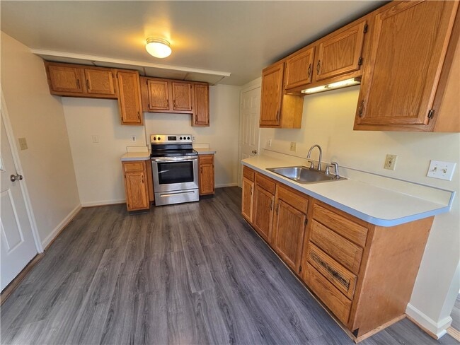 Building Photo - 236 A Allen St