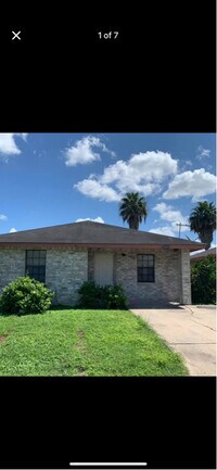 Building Photo - 23863 Southfork Dr