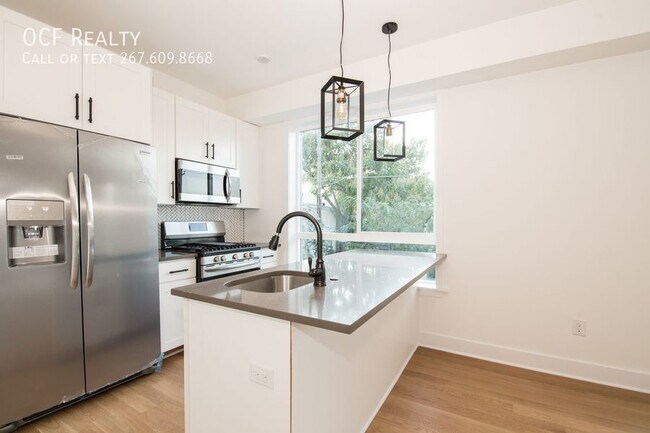 Building Photo - 616 W Norris St