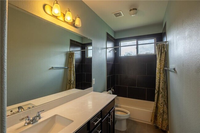 Building Photo - 2312 Montague St