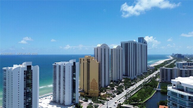 Building Photo - 150 Sunny Isles Blvd