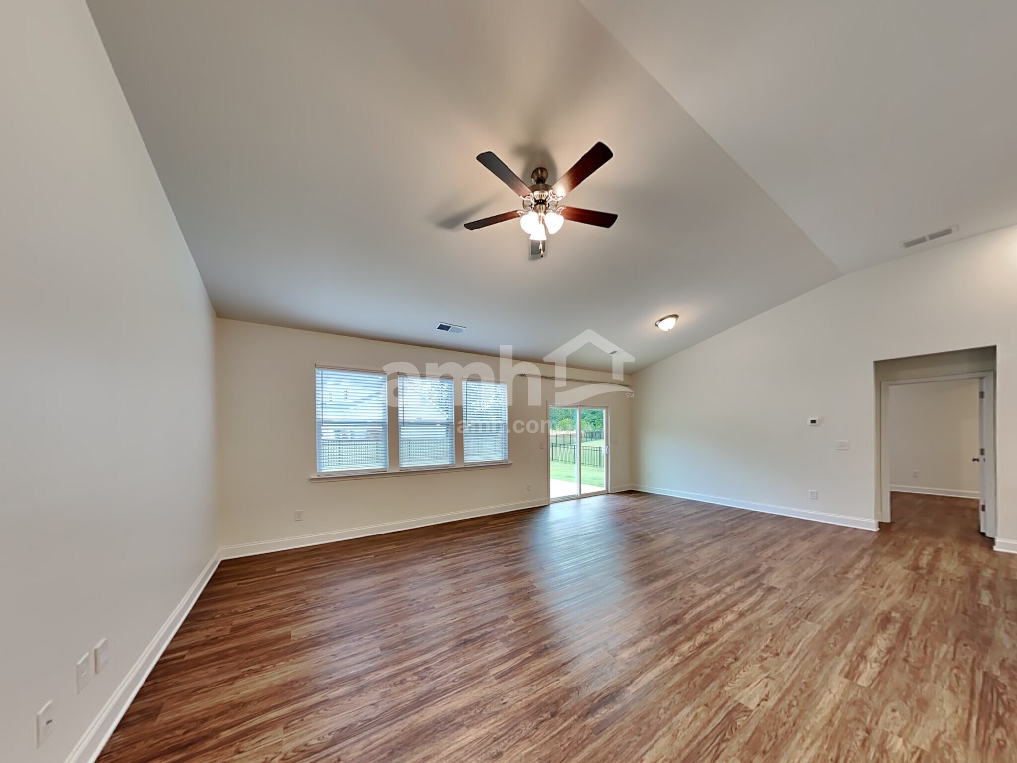 Building Photo - 5215 Smithbriar Dr
