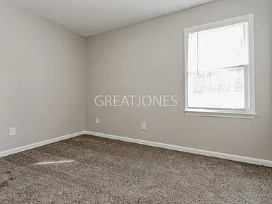 Building Photo - 5828 Cameo Ct