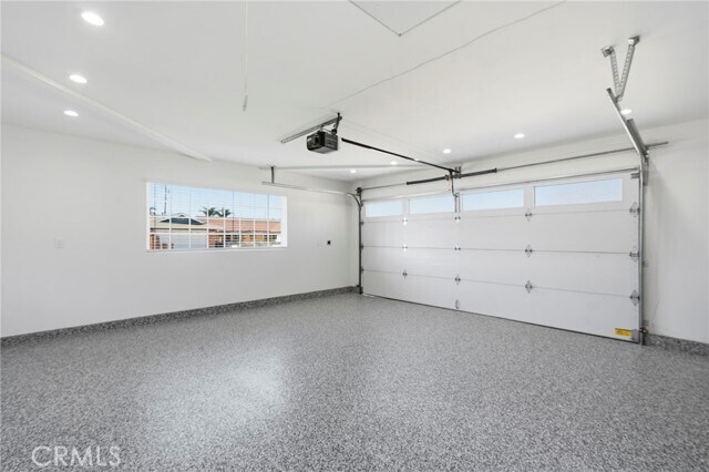 Building Photo - 18584 Redwood Cir