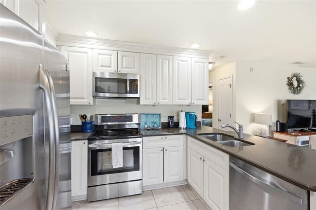 Building Photo - 5191 Salmon Dr SE