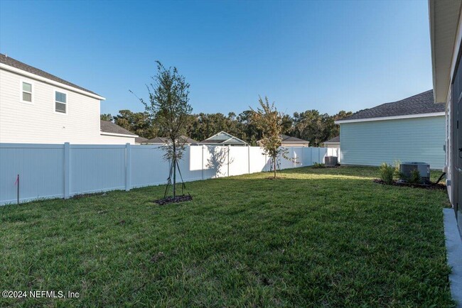 Building Photo - 9610 Giada Dr